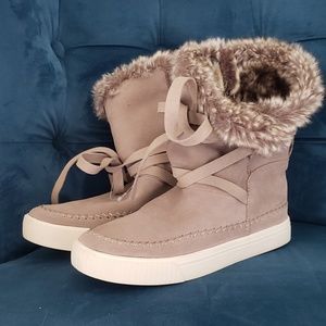 TOMS Winter Boots